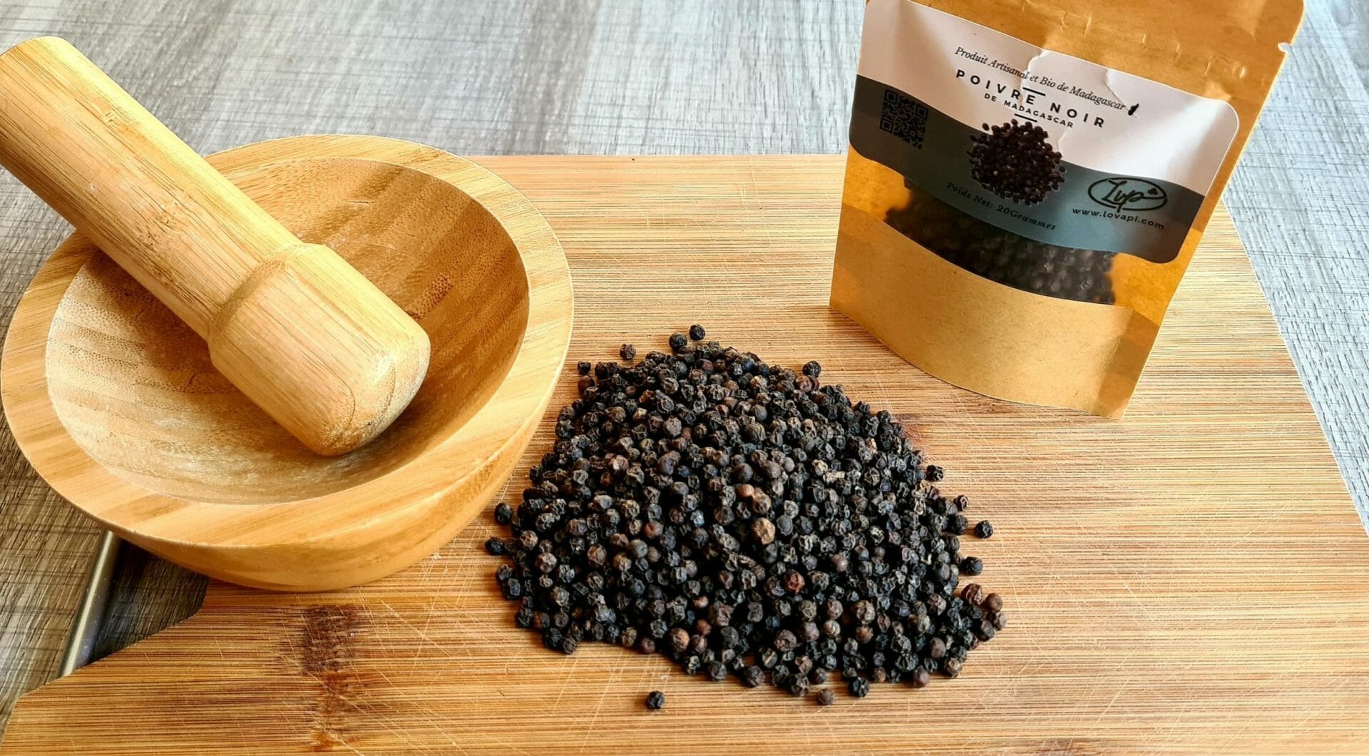 Graine de poivre noir entier (voatsiperifery) Bio de Madagascar-LVP 1kg – Image 3