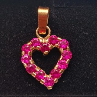 Pendentif en coeur en Or 18K 3.5G et Rubis de Verneuil 100% Artisanal
