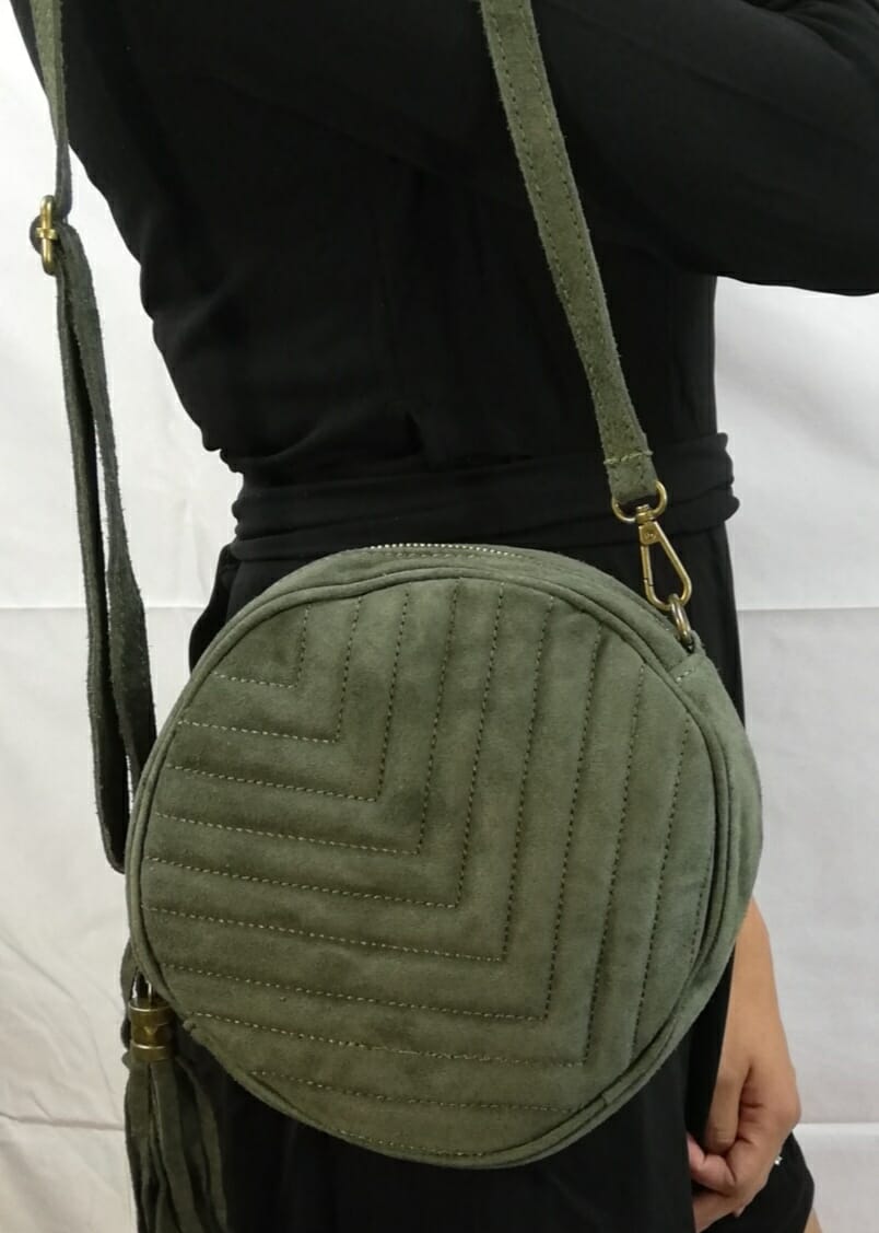 Sac bandoulière rond à motif chevron (100% Cuir italien) – Image 5