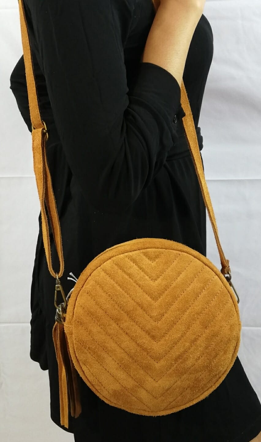 Sac bandoulière rond à motif chevron (100% Cuir italien) – Image 4