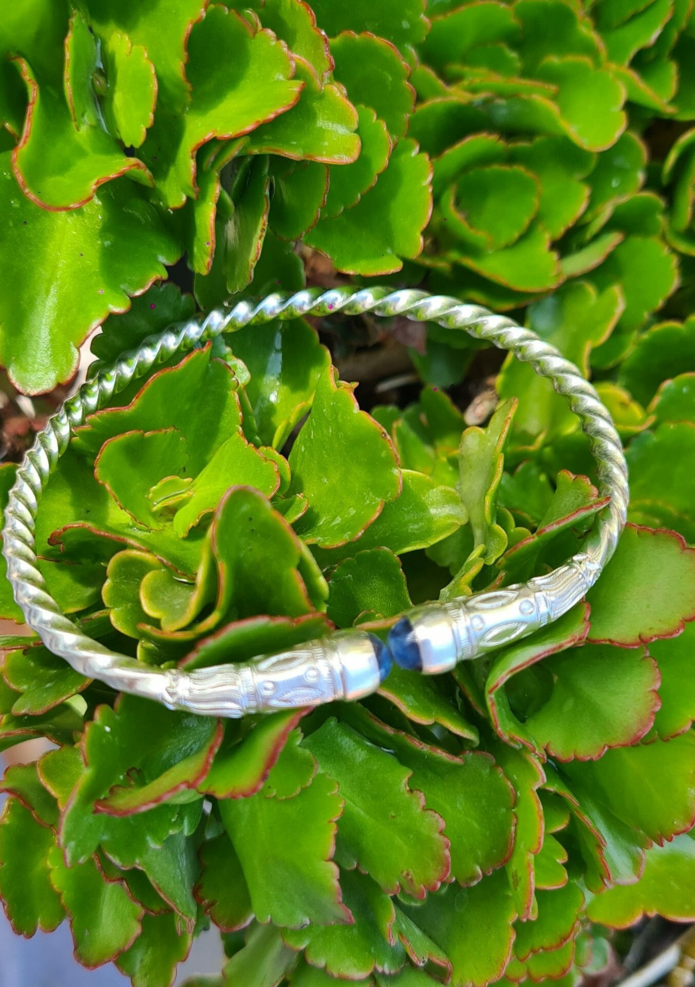 Bracelet vangovango saccalava torsade à cabochon saphir 100% Argent Artisanal – Image 2