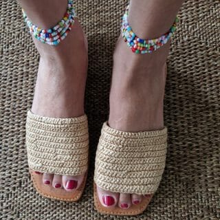 Sandale 100% artisanale en cuir et en raphia pour femme nude pointure 38 et 39