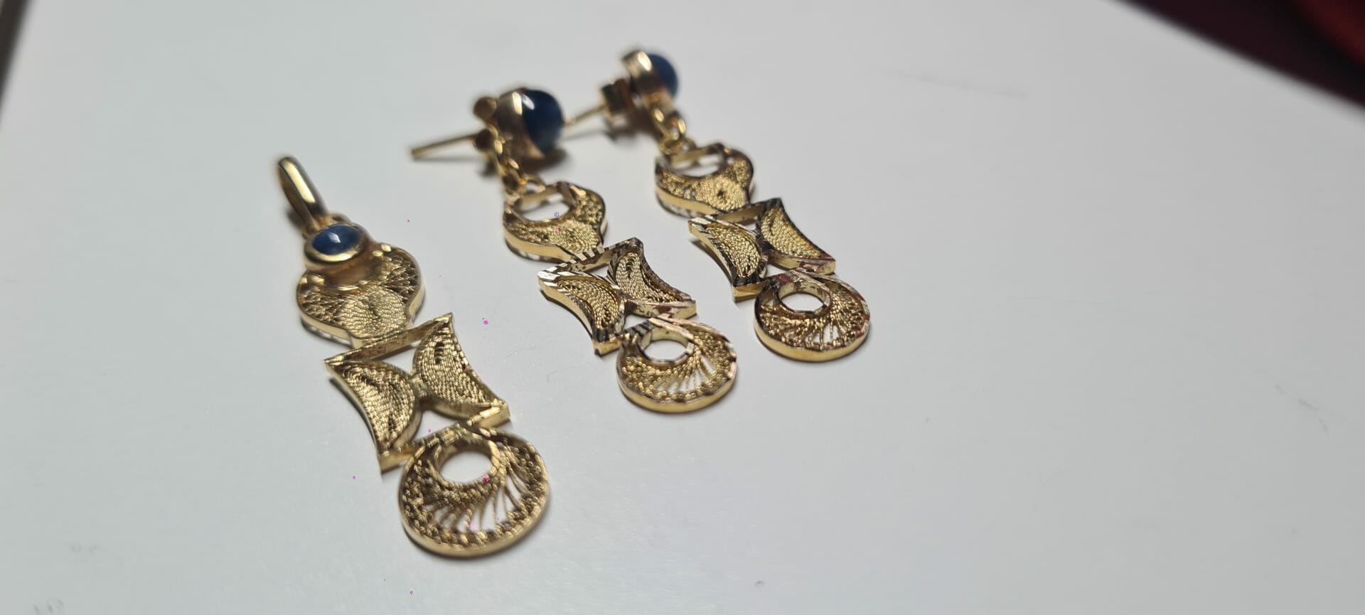 lot de bague et boucle d'oreille en Or 18K