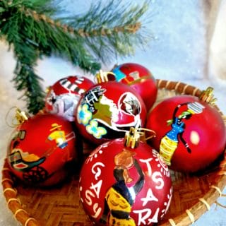6 Boules de Noël/ décoration de Noël/collection NOËL ARTISANAL/ Madagascar