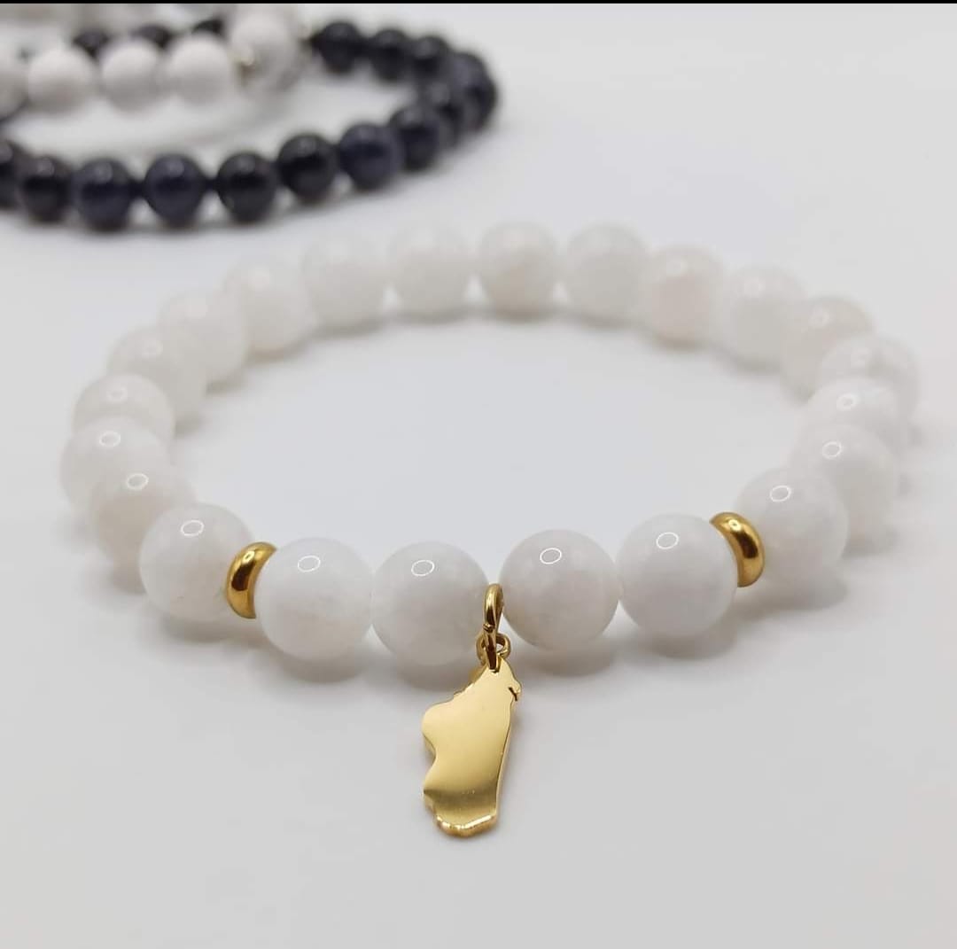 Bracelet : pierre de lune en pierre naturelle de Madagascar – Image 2