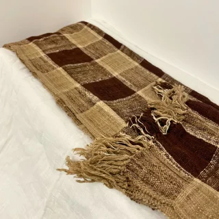 Châle en Soie Sauvage de Madagascar carreau marron