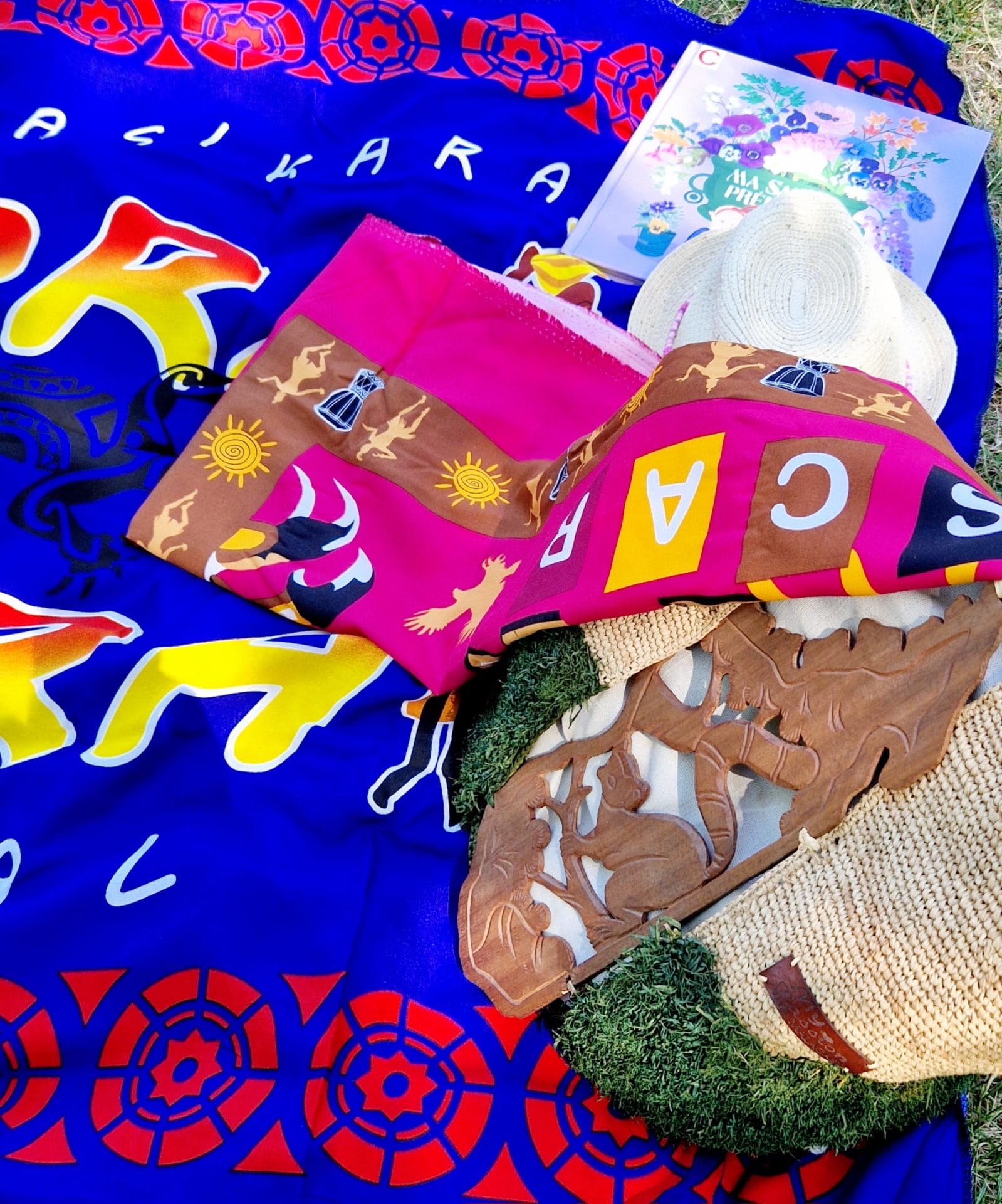 1 paréo plage fibranne/Salova/LAMBAOINE/Pagne traditionnel Malagasy – Image 2