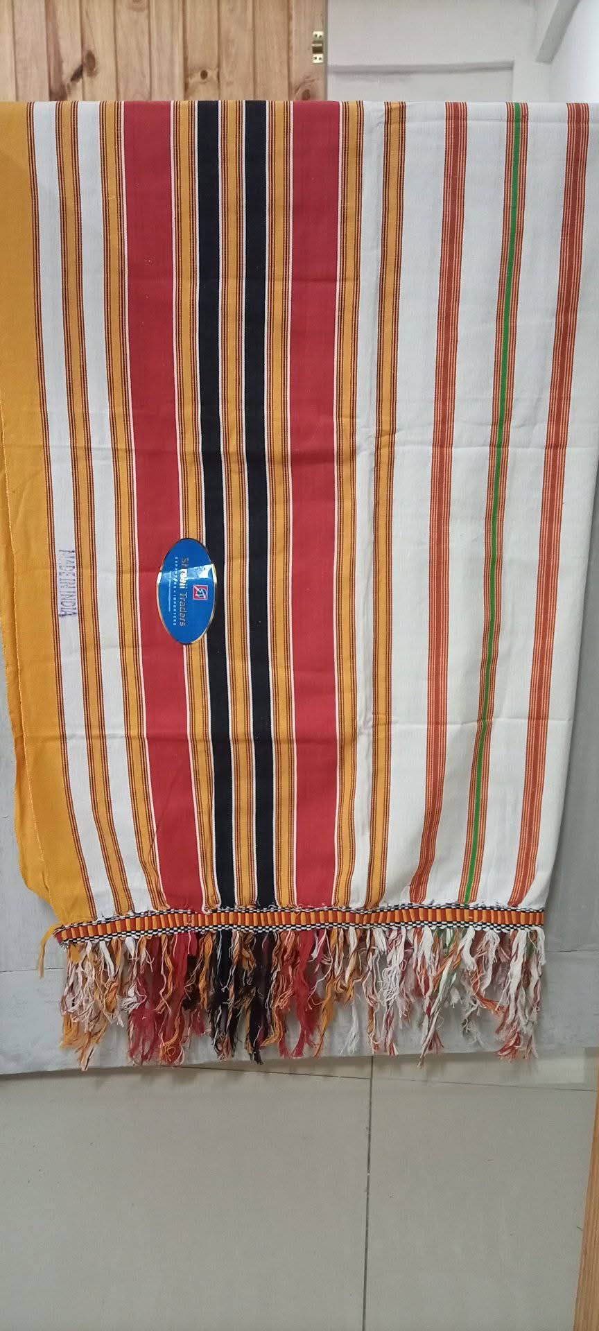 LAMBA SOBAHYA/Salova/LAMBAOINE/Pagne traditionnel Malagasy – Image 3