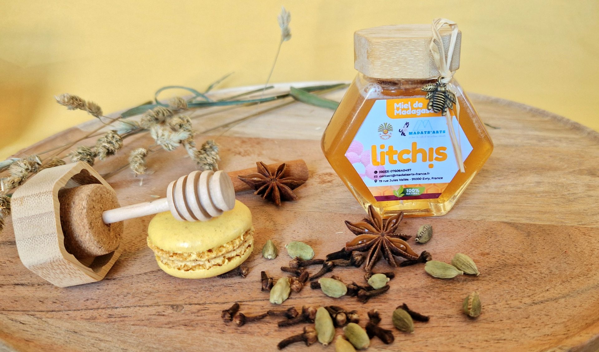 900gr de Miel de Litchi en BOCAL MAGIQUE/ Miel de Sud-est de Madagascar