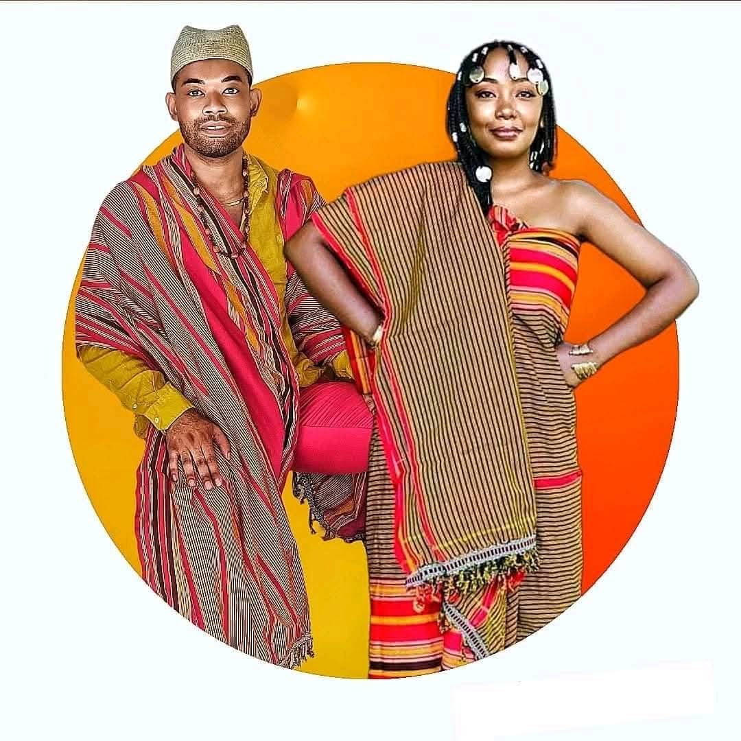 LAMBA SOBAHYA/Salova/LAMBAOINE/Pagne traditionnel Malagasy – Image 7