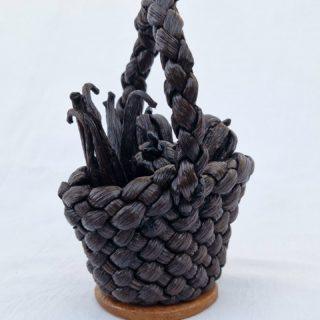 Décoration/ Art Vanille bourbon tressée: Panier garni/Madagascar/ Collection VAVASAHA"