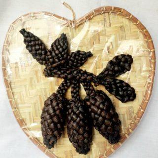 Décoration/ Art Vanille bourbon tressée: CACAO de Madagascar/ Collection VAVASAHA"